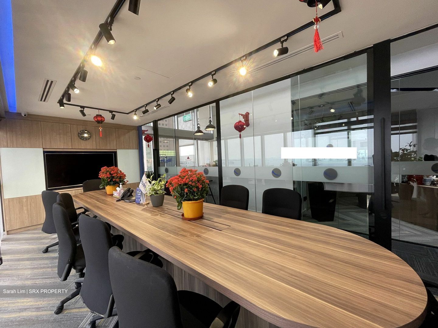 Eon Shenton (D2), Office #355456121